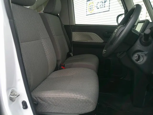 ダイハツ　タント　４ＷＤ