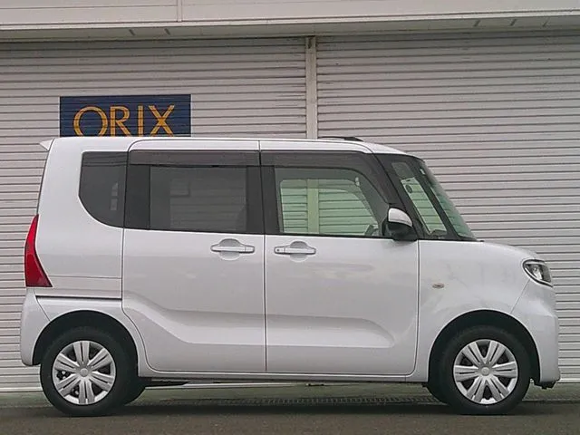 ダイハツ　タント　４ＷＤ