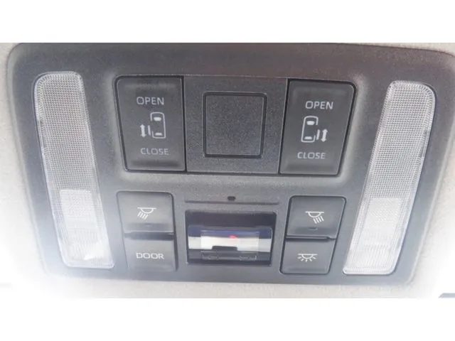 ノア（トヨタ）の車両写真