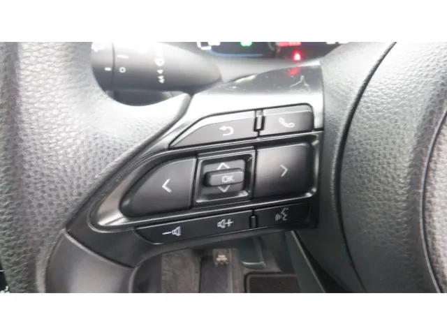 アクア（トヨタ）の車両写真