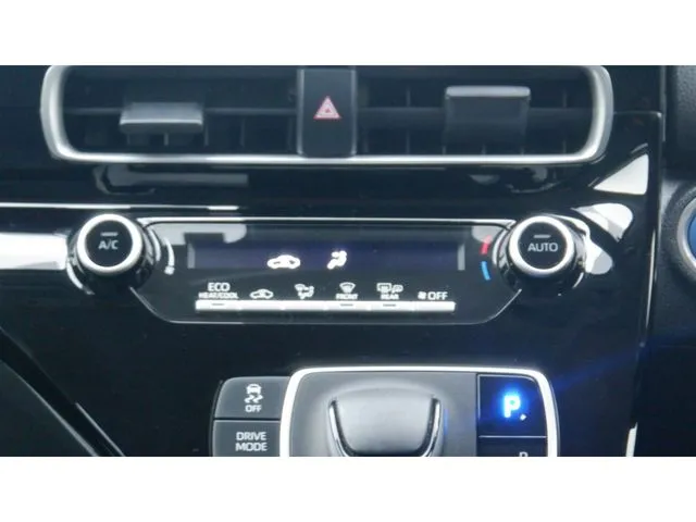 アクア（トヨタ）の車両写真