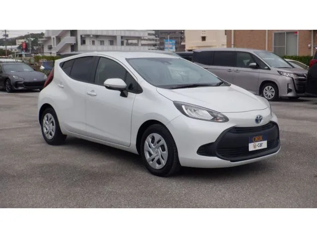 アクア（トヨタ）の車両写真