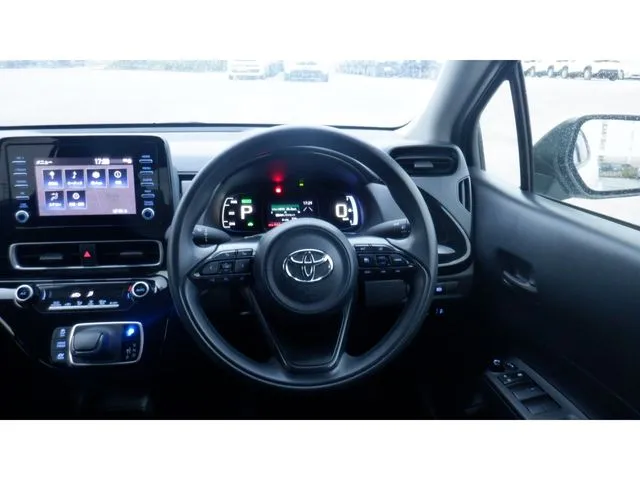 アクア（トヨタ）の車両写真