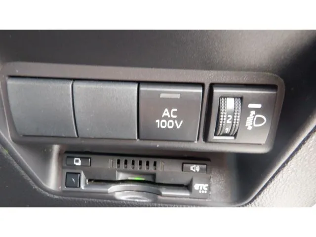 アクア（トヨタ）の車両写真