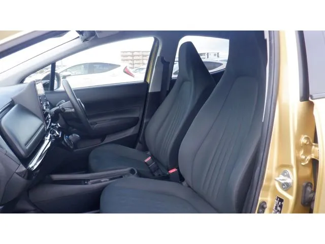 アクア（トヨタ）の車両写真