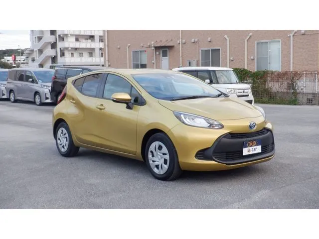 アクア（トヨタ）の車両写真