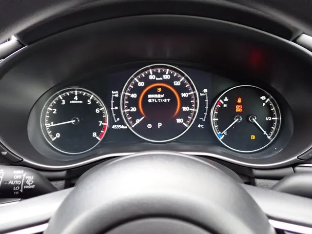 ＭＡＺＤＡ３　セダン（マツダ）の車両写真