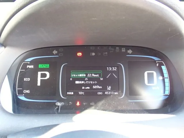 アクア（トヨタ）の車両写真