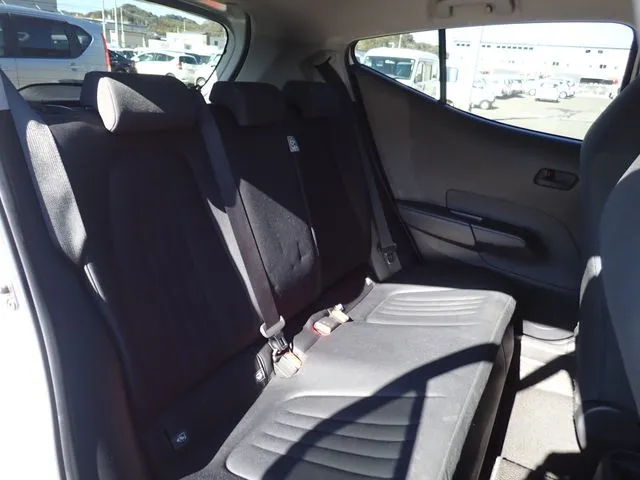 アクア（トヨタ）の車両写真