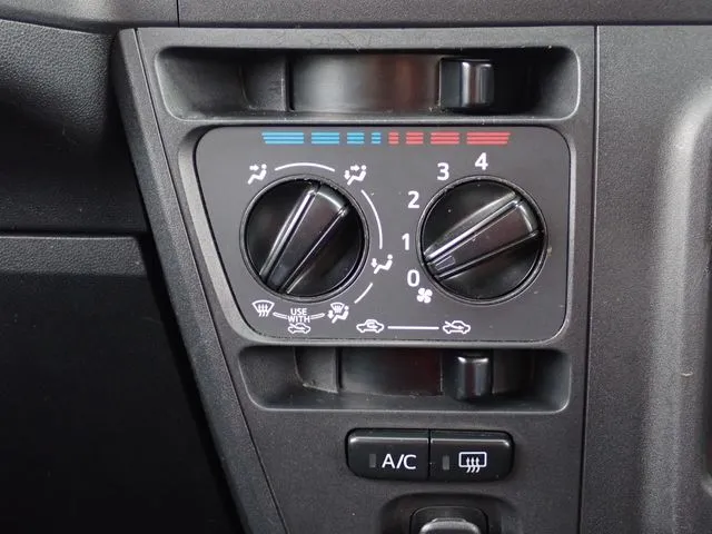 ダイハツ　ハイゼットカーゴ