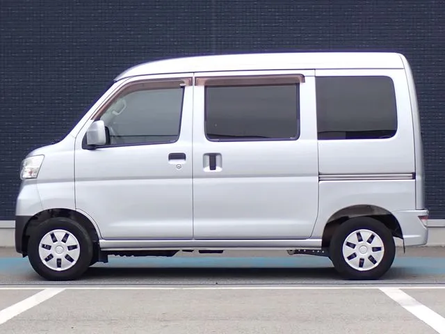 ダイハツ　ハイゼットカーゴ