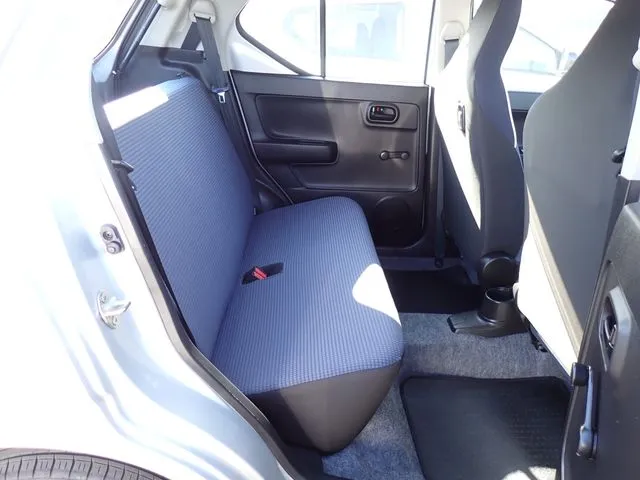 アルト 4WD(スズキ)の車両写真