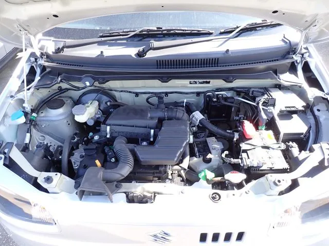 アルト 4WD(スズキ)の車両写真