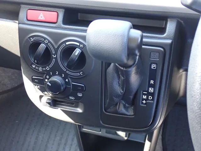 アルト 4WD(スズキ)の車両写真