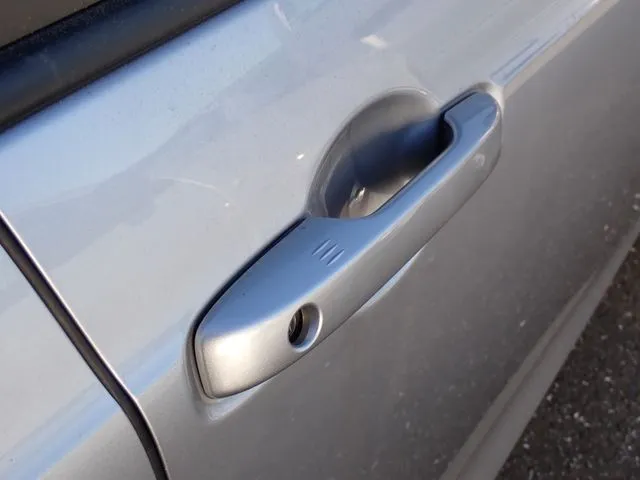 フィット　ｅ：ＨＥＶ（ホンダ）の車両写真