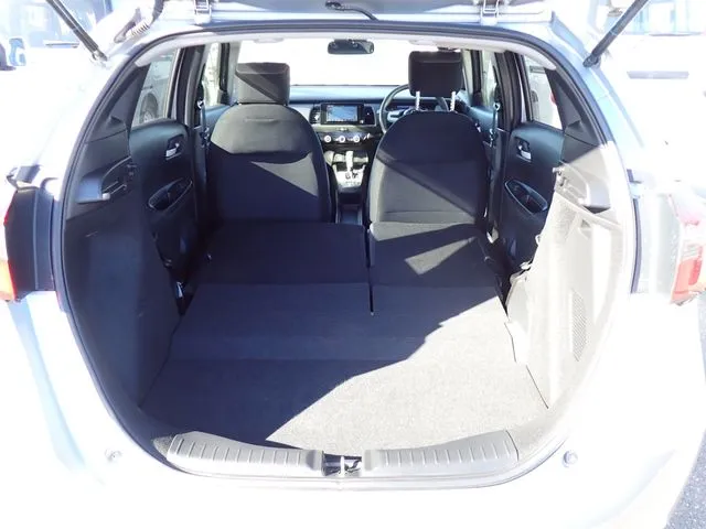 フィット　ｅ：ＨＥＶ（ホンダ）の車両写真