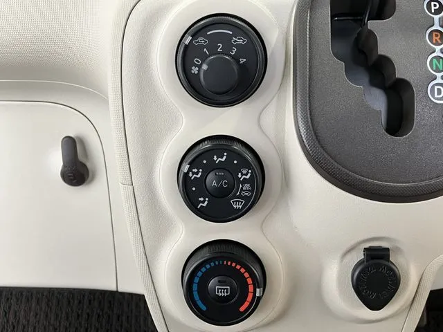 トヨタ　ポルテ