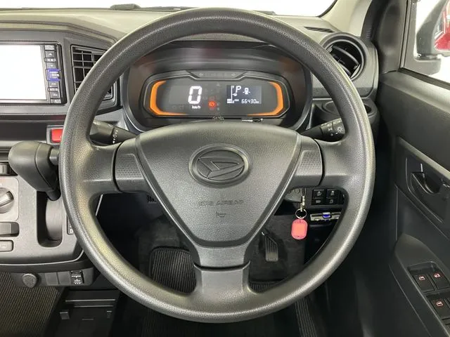 ミラ イース(ダイハツ)の車両写真