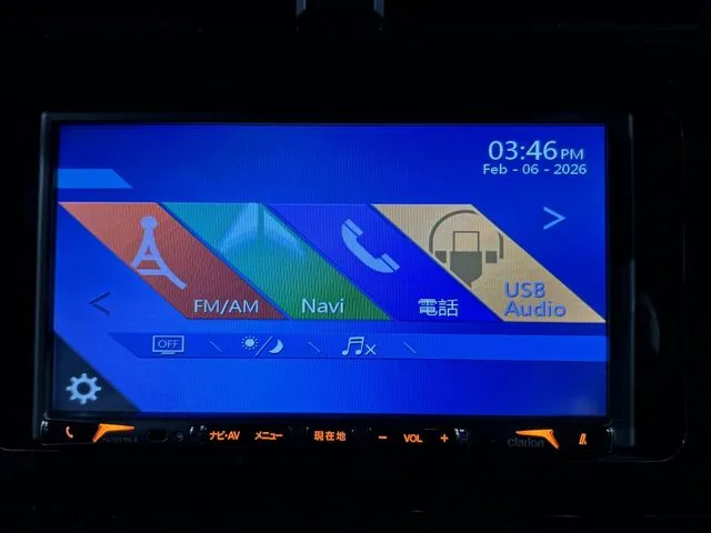 プリウス（トヨタ）の車両写真