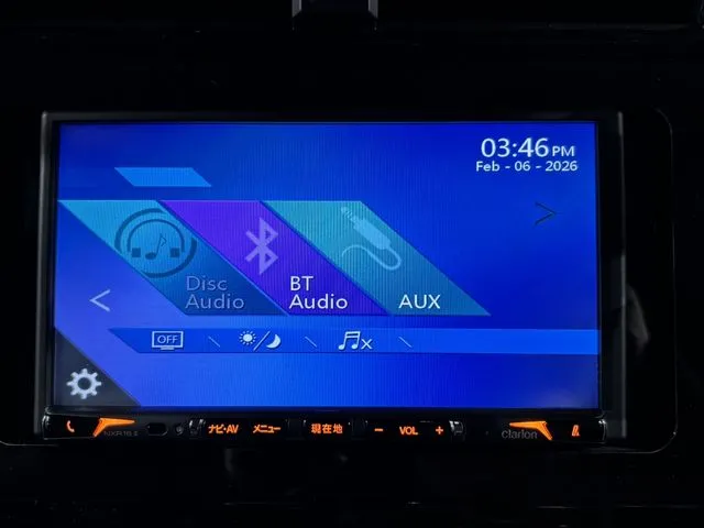 プリウス（トヨタ）の車両写真