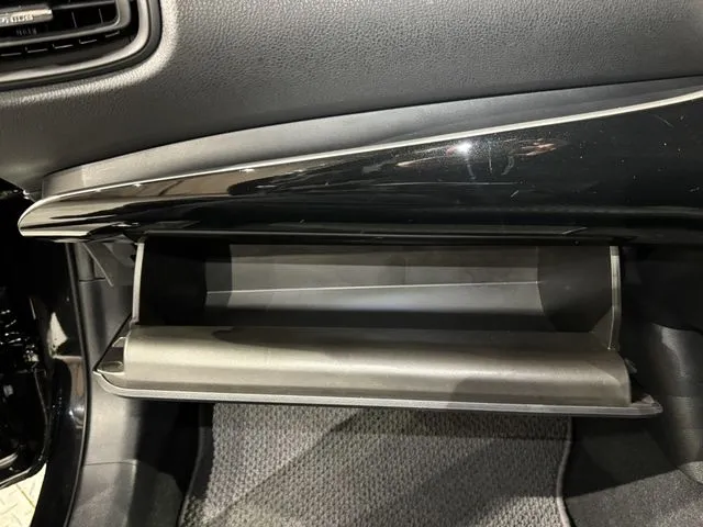 プリウス（トヨタ）の車両写真