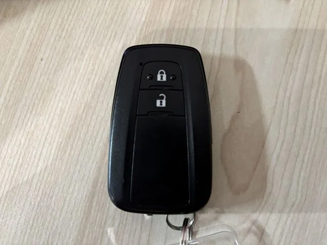 プリウス（トヨタ）の車両写真