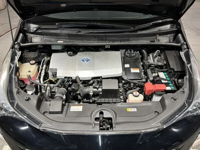 プリウス（トヨタ）の車両写真