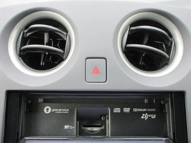 ノート　４ＷＤ（ニッサン）の車両写真