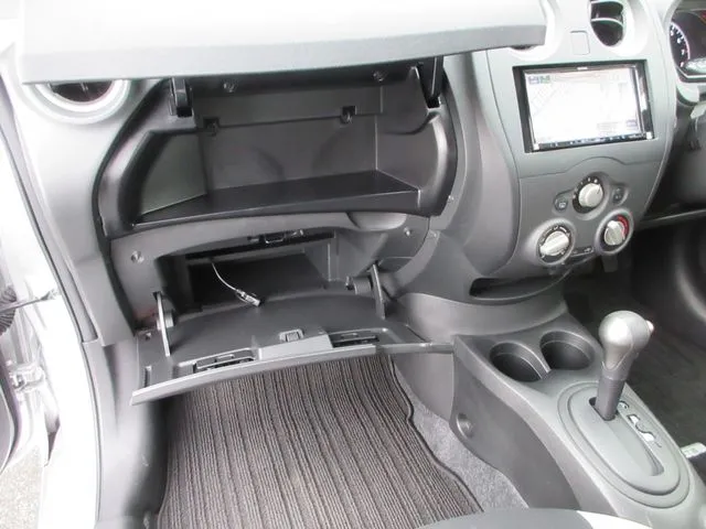 ノート　４ＷＤ（ニッサン）の車両写真