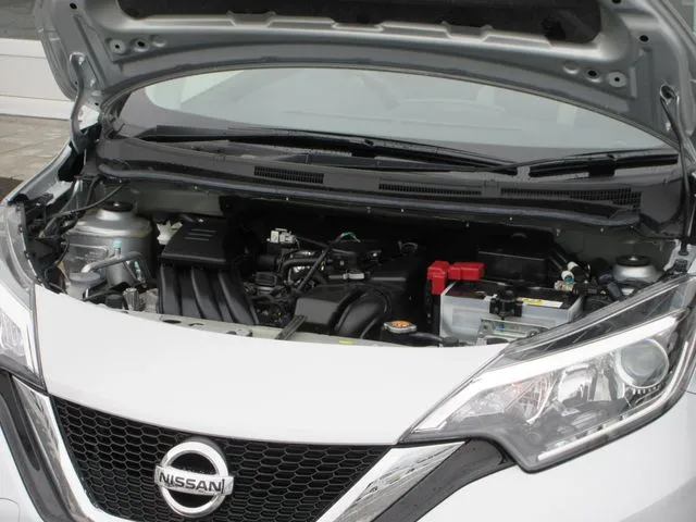 ノート　４ＷＤ（ニッサン）の車両写真