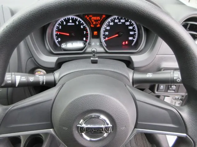 ノート　４ＷＤ（ニッサン）の車両写真