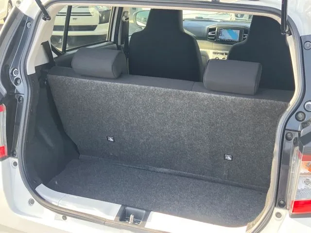 ミラ　イース　４ＷＤ（ダイハツ）の車両写真