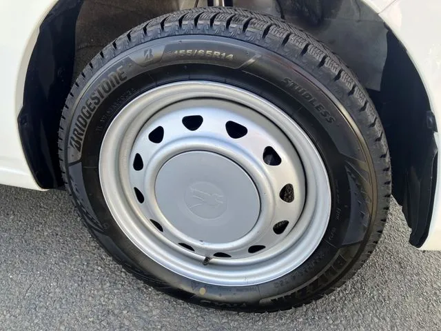 ミラ　イース　４ＷＤ（ダイハツ）の車両写真