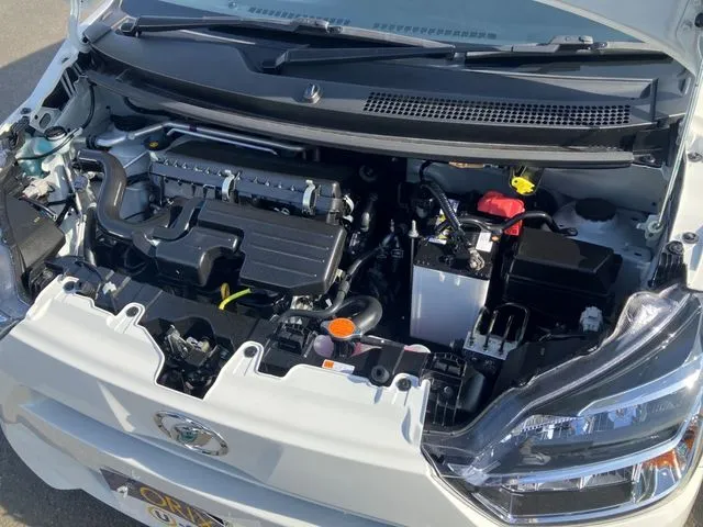 ミラ　イース　４ＷＤ（ダイハツ）の車両写真