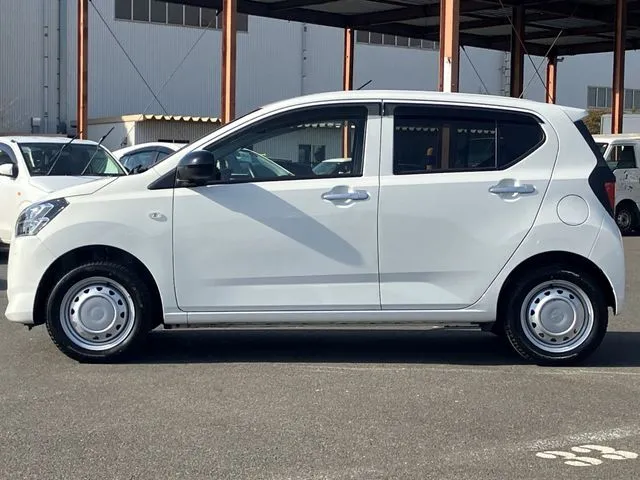 ミラ　イース　４ＷＤ（ダイハツ）の車両写真