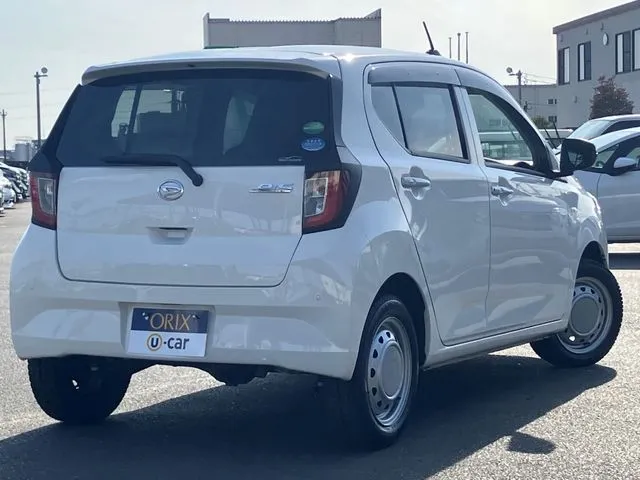 ミラ　イース　４ＷＤ（ダイハツ）の車両写真