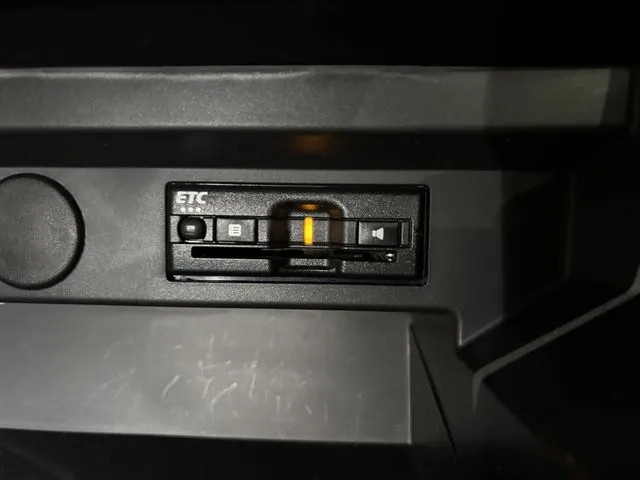 デリカ　Ｄ：２　２ＷＤ（ミツビシ）の車両写真