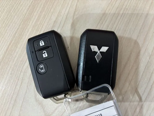 デリカ　Ｄ：２　２ＷＤ（ミツビシ）の車両写真