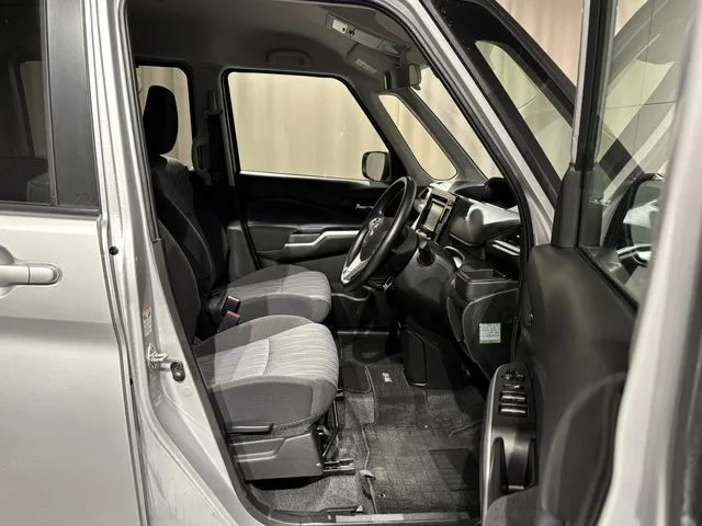 デリカ　Ｄ：２　２ＷＤ（ミツビシ）の車両写真