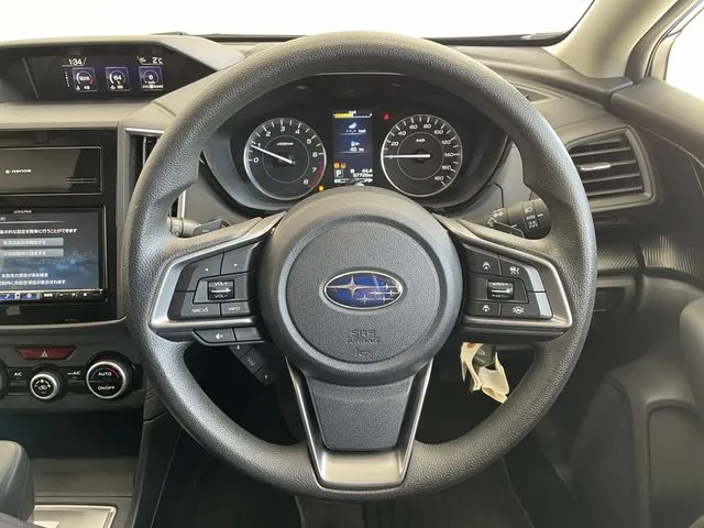 インプレッサスポーツ　４ＷＤ（スバル）の車両写真