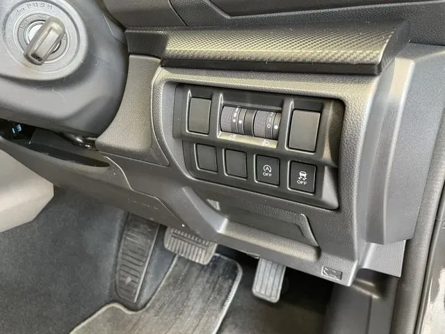 インプレッサスポーツ　４ＷＤ（スバル）の車両写真