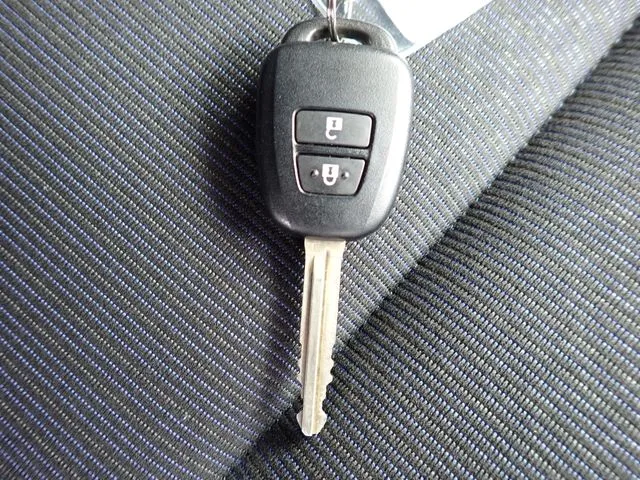 プロボックスバン　ハイブリッド（トヨタ）の車両写真