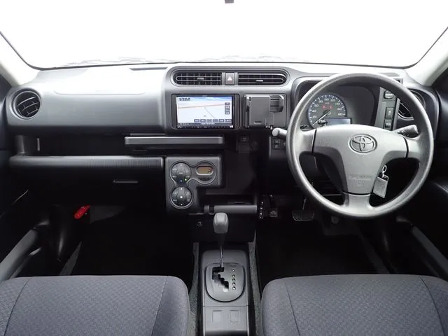 プロボックスバン　ハイブリッド（トヨタ）の車両写真