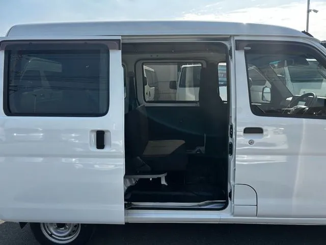 ハイゼットカーゴ（ダイハツ）の車両写真