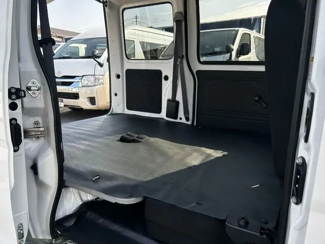 ハイゼットカーゴ（ダイハツ）の車両写真