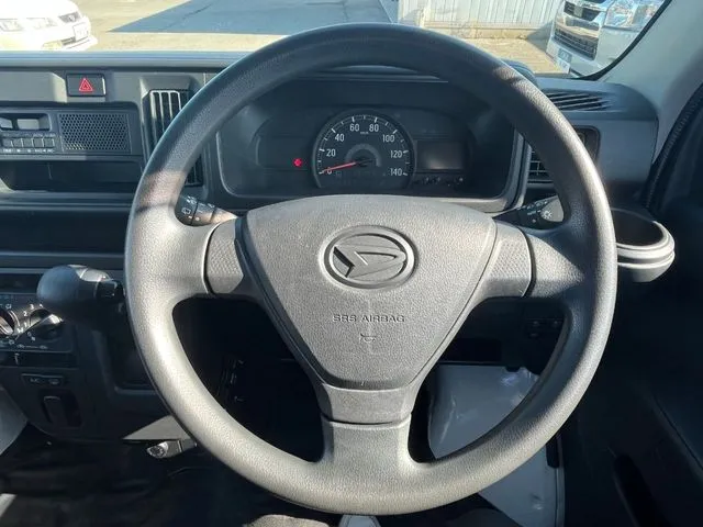 ハイゼットカーゴ（ダイハツ）の車両写真