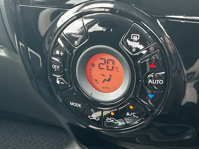 ノート（ニッサン）の車両写真