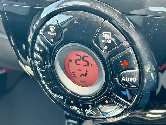 ノート（ニッサン）の車両写真