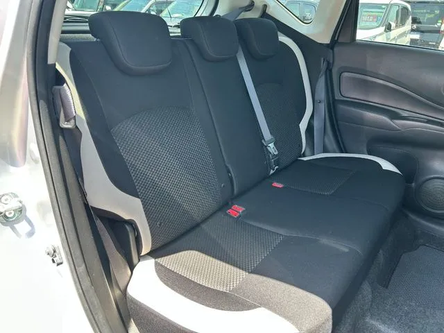 ノート（ニッサン）の車両写真