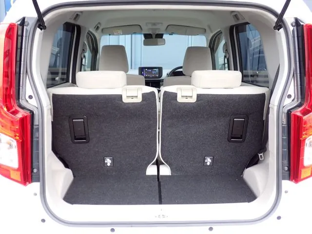 ムーヴ（ダイハツ）の車両写真